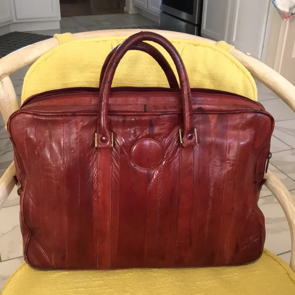 Men's Burgundy leather purse or laptop